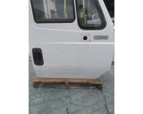 INTERNATIONAL 8600 2003-2018 DOOR ASSEMBLY, FRONT