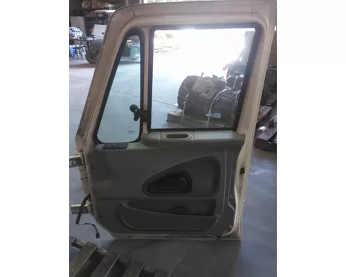 INTERNATIONAL 8600 2003-2018 DOOR ASSEMBLY, FRONT
