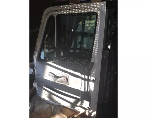 INTERNATIONAL 8600 2003-2018 DOOR ASSEMBLY, FRONT