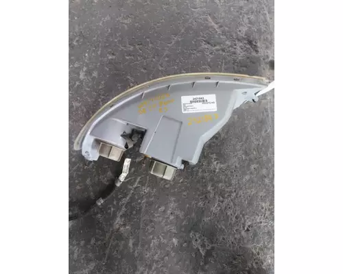 INTERNATIONAL 8600 2003-2018 HEADLAMP ASSEMBLY