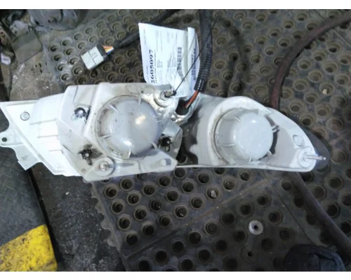 INTERNATIONAL 8600 2003-2018 HEADLAMP ASSEMBLY