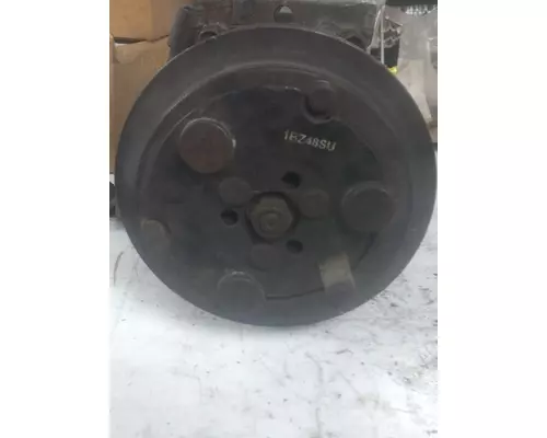 INTERNATIONAL 8600 AC Compressor