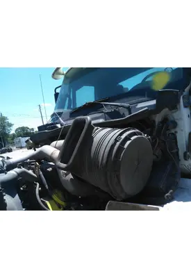 INTERNATIONAL 8600 AIR CLEANER