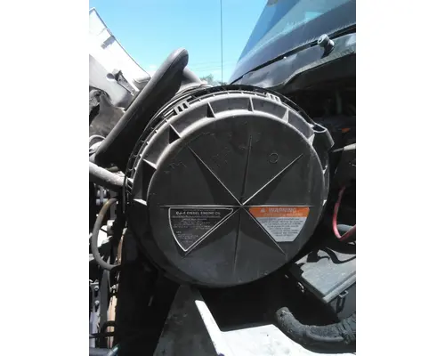 INTERNATIONAL 8600 AIR CLEANER