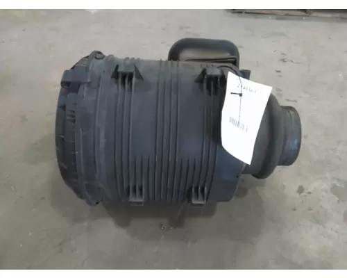 INTERNATIONAL 8600 AIR CLEANER