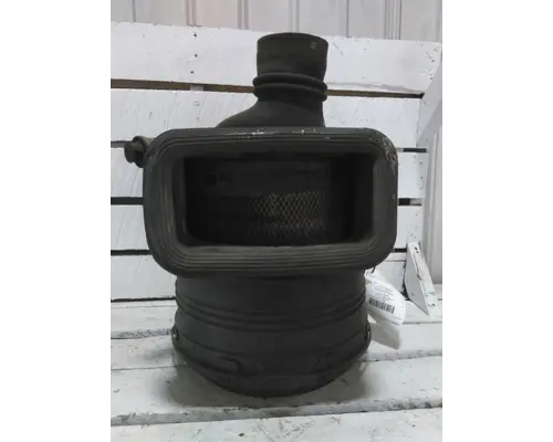 INTERNATIONAL 8600 AIR CLEANER