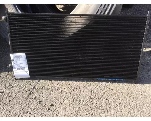 INTERNATIONAL 8600 AIR CONDITIONER CONDENSER