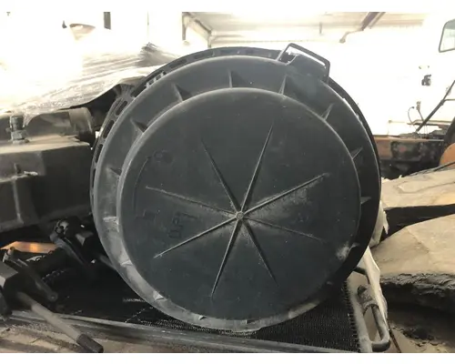 INTERNATIONAL 8600 Air Cleaner