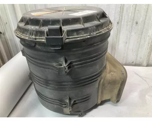 INTERNATIONAL 8600 Air Cleaner