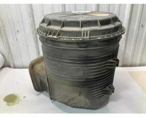 INTERNATIONAL 8600 Air Cleaner