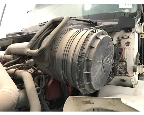 INTERNATIONAL 8600 Air Cleaner