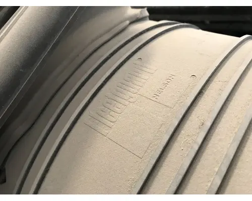 INTERNATIONAL 8600 Air Cleaner