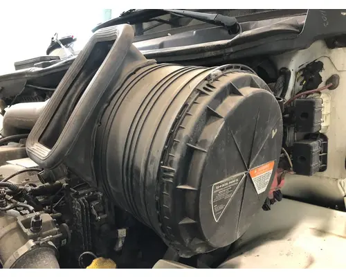 INTERNATIONAL 8600 Air Cleaner