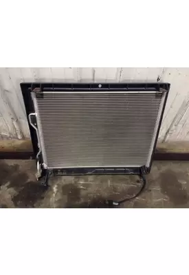 INTERNATIONAL 8600 Air Conditioner Condenser