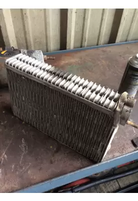 INTERNATIONAL 8600 Air Conditioner Evaporator