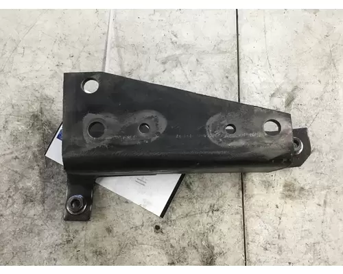 INTERNATIONAL 8600 BUMPER BRACKET