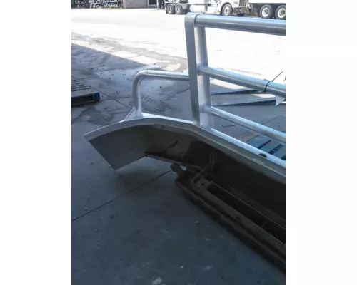 INTERNATIONAL 8600 BUMPER BRUSH GUARD