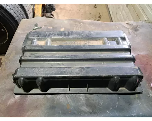 INTERNATIONAL 8600 Battery Box Cover