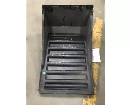 INTERNATIONAL 8600 Battery Box Cover