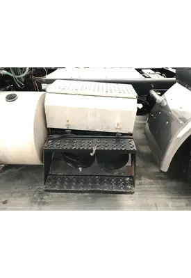INTERNATIONAL 8600 Battery Box