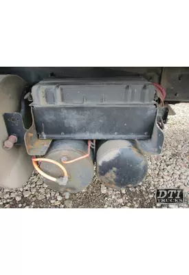 INTERNATIONAL 8600 Battery Box