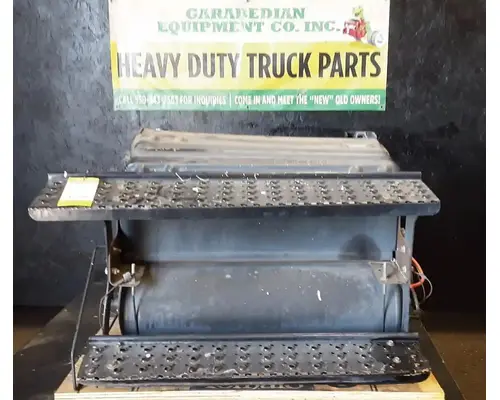 INTERNATIONAL 8600 Battery Boxes