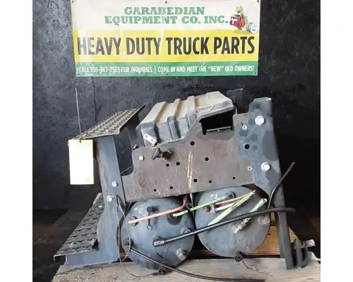 INTERNATIONAL 8600 Battery Boxes