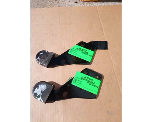 INTERNATIONAL 8600 Brackets, Misc.