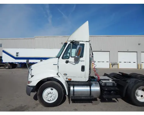 INTERNATIONAL 8600 Brackets, Misc.
