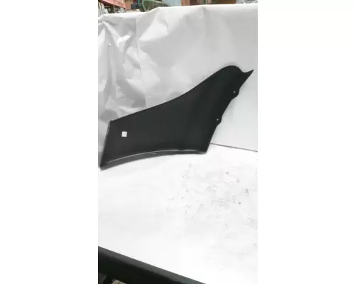 INTERNATIONAL 8600 Bumper End Cap