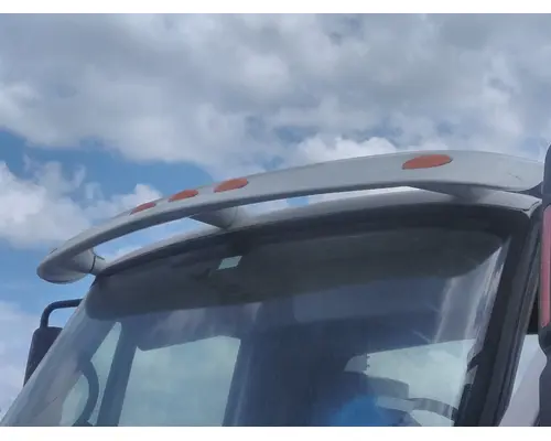 INTERNATIONAL 8600 CAB CLIP