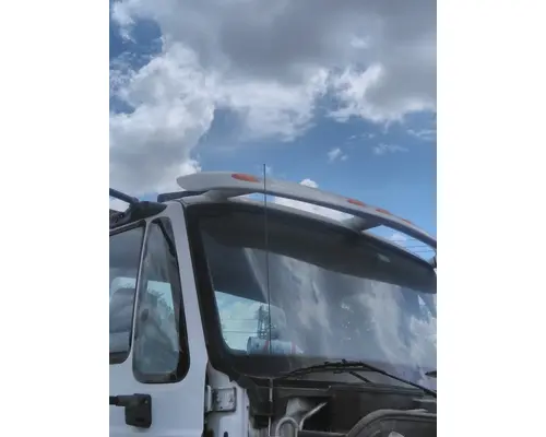 INTERNATIONAL 8600 CAB CLIP