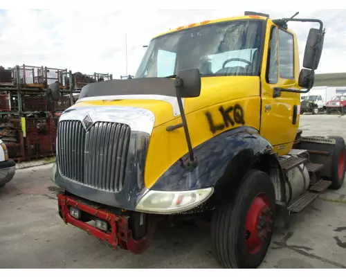 INTERNATIONAL 8600 CAB CLIP