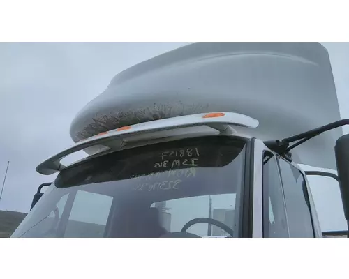 INTERNATIONAL 8600 CAB CLIP