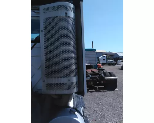 INTERNATIONAL 8600 CAB EXTENSION