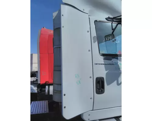 INTERNATIONAL 8600 CAB EXTENSION