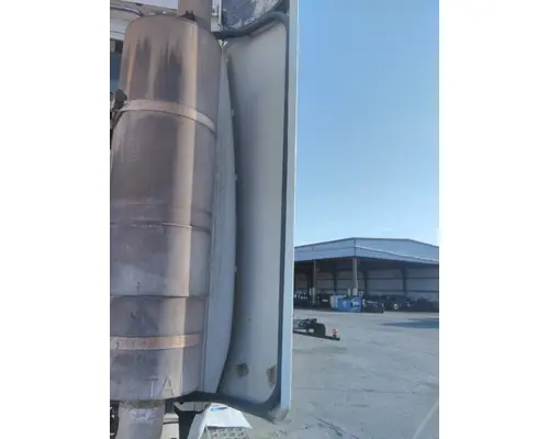 INTERNATIONAL 8600 CAB EXTENSION