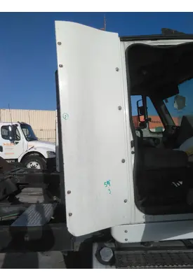 INTERNATIONAL 8600 CAB EXTENSION