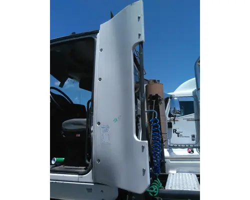 INTERNATIONAL 8600 CAB EXTENSION