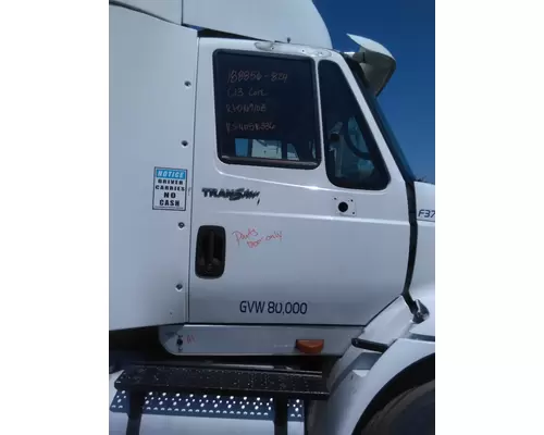 INTERNATIONAL 8600 CAB