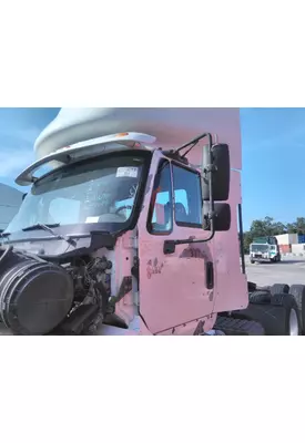 INTERNATIONAL 8600 CAB