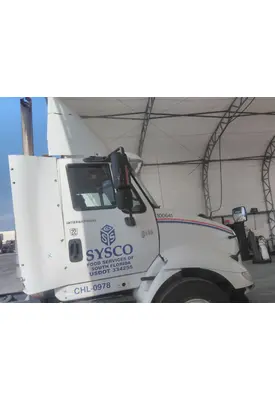 INTERNATIONAL 8600 CAB