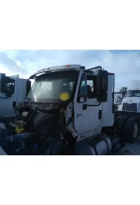 INTERNATIONAL 8600 CAB