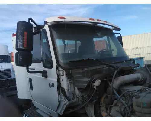 INTERNATIONAL 8600 CAB