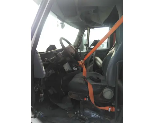 INTERNATIONAL 8600 CAB