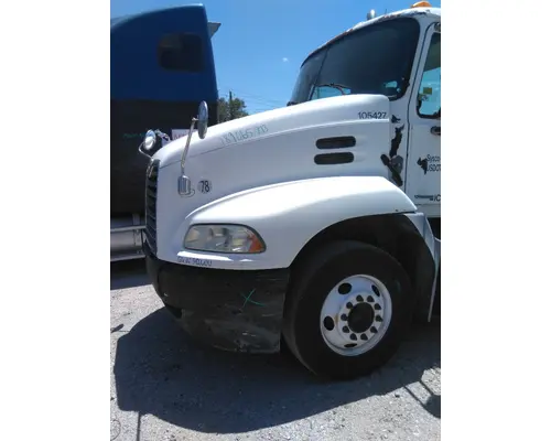 INTERNATIONAL 8600 CAB