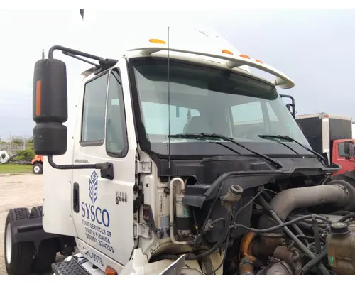 INTERNATIONAL 8600 CAB