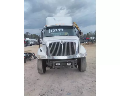 INTERNATIONAL 8600 CAB