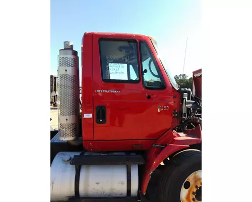 INTERNATIONAL 8600 CAB