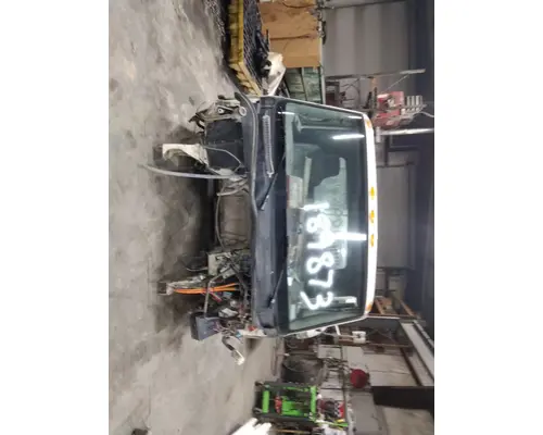 INTERNATIONAL 8600 CAB